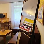 Landhotel-neunburg ホテル 4*
