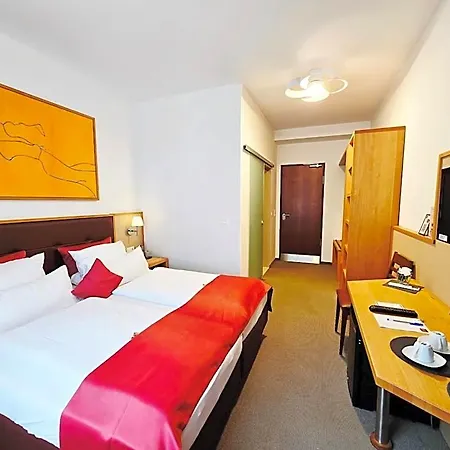Landhotel-neunburg 4*