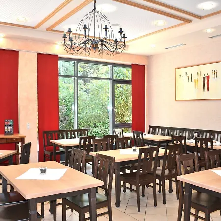 Ξενοδοχείο Landhotel-neunburg 4*