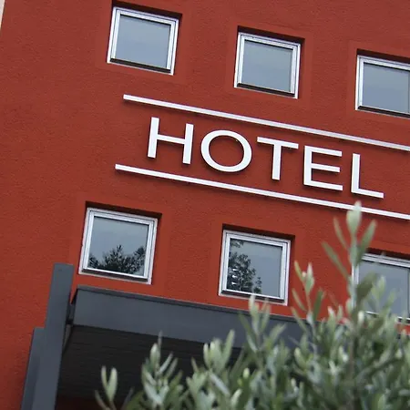 Landhotel-neunburg Отель Нойнбург-форм-Вальд