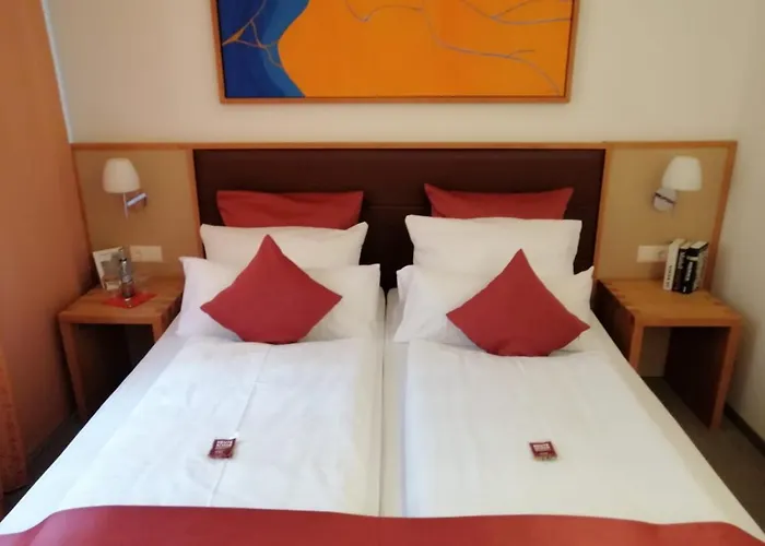 Hotel Landhotel-neunburg 4*