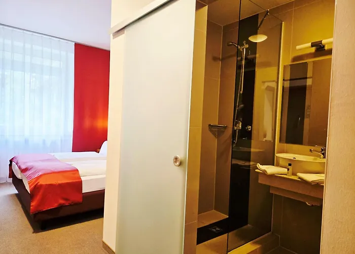 Hotel Landhotel-neunburg 4*
